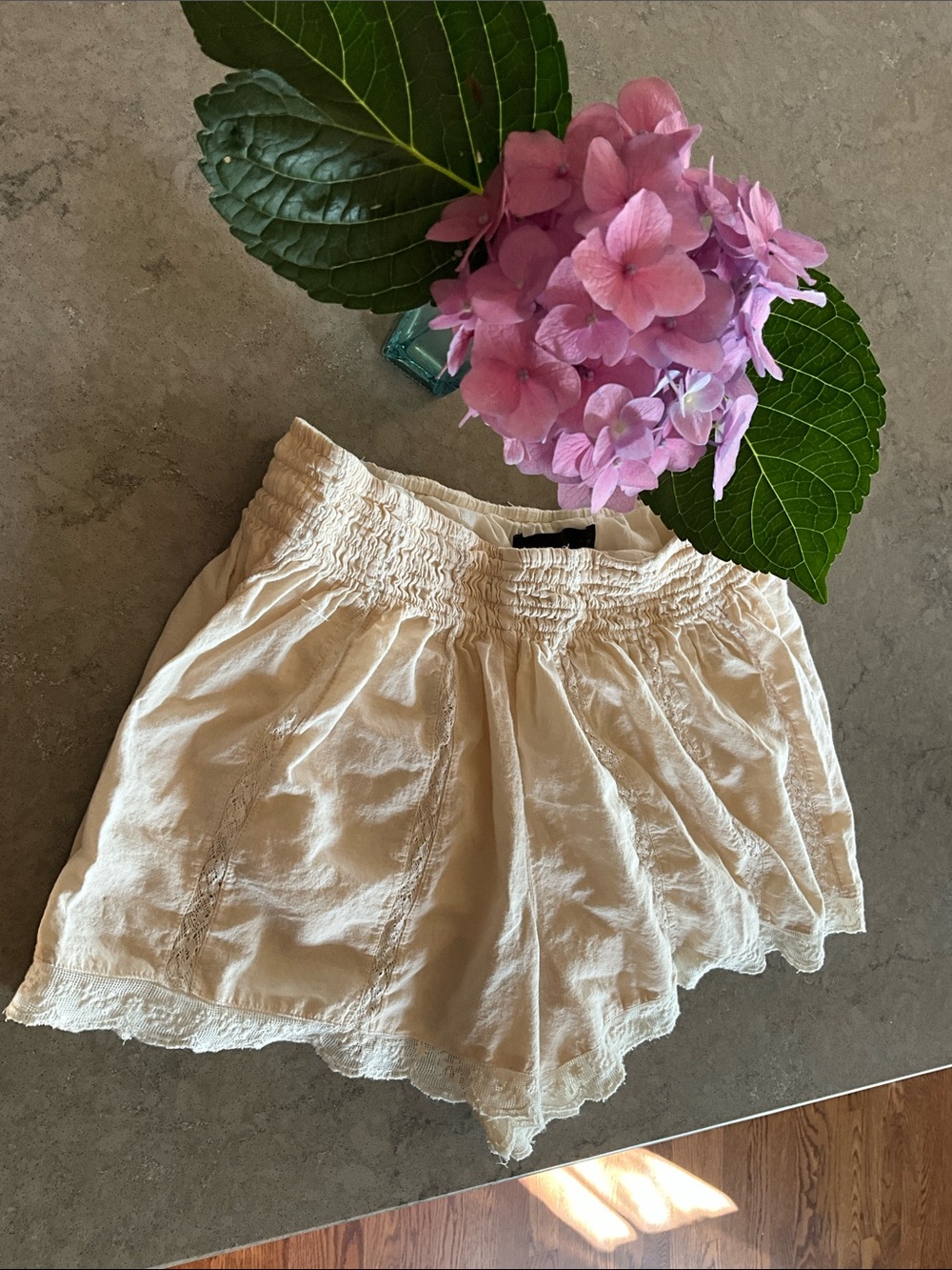 Zara Womens Bohemian Beige Cotton Shorts Size M NWOT